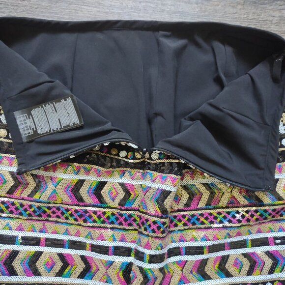 Guess Short Skirt Sequin Aztec Pattern Multi-Color Size Med - Picture 4 of 6